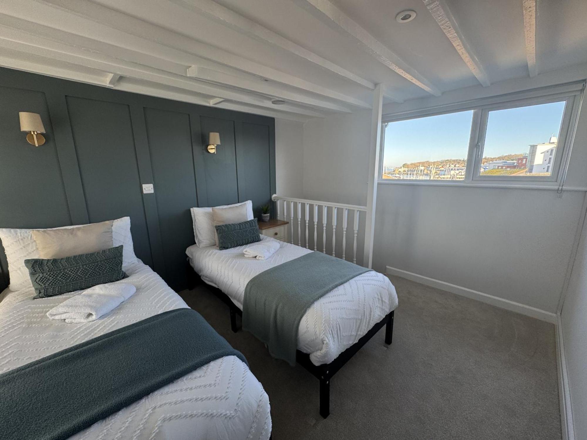 Driftwood House - Luxury Dog-Friendly Townhouse In Cowes, Steps From Marina Villa Cowes  Exterior photo